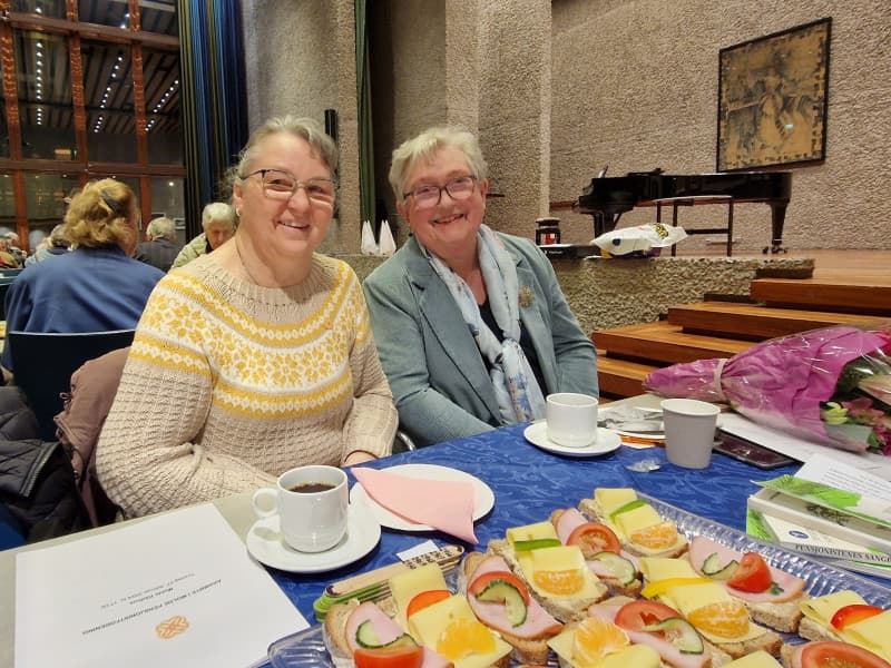 Besøk av fylkesleder Anne Lise Hessen Følsvik og fylkessekretær Aud-Berit Eidhammer.