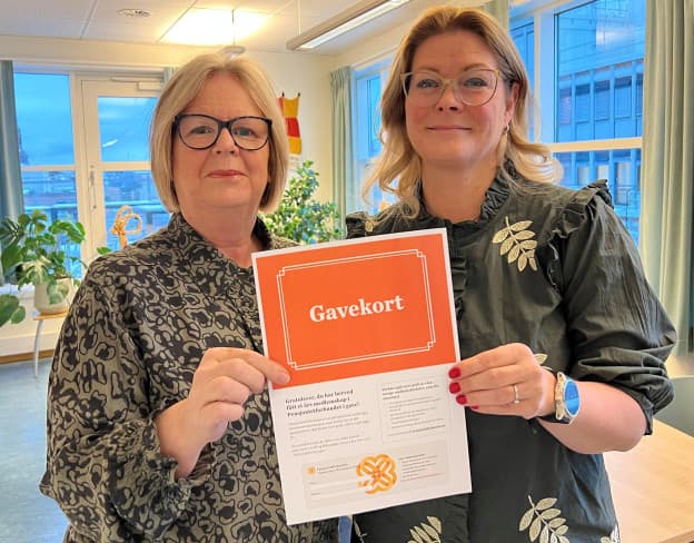– Mange ønsker å gi medlemskap i gave. Vi har derfor laget et gavekort som kan gis bort, forteller Nina Persson (t.v.) og Mette Henriksen som begge jobber med medlemsservice.