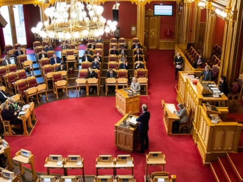 Et flertall stemte mot forslaget om pensjonsopptjening fra første krone, da det ble behandlet i Stortinget 7. februar. (Foto: Stortinget)