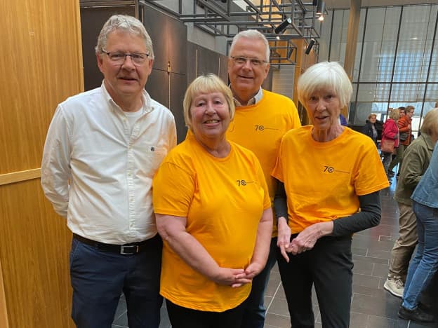 Fra venstre ser vi Harald Olimb Norman fra Pensjonistforbundet, Anne-Grethe Eriksen , leder i Kolbotn Pensjonistforening, nestleder Jan Dorenfelt-Graff og styremedlem Tove Berg
