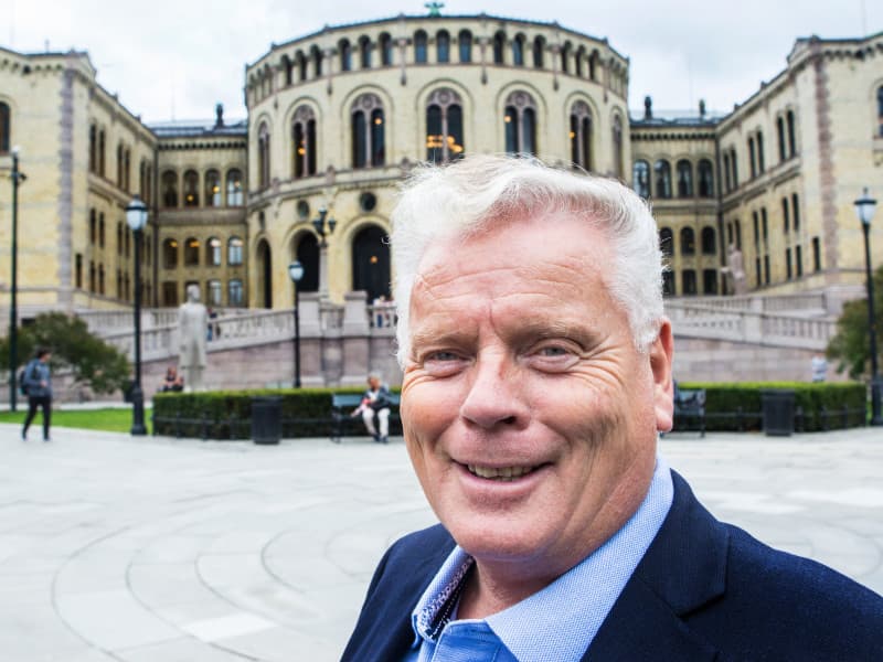 Forbundsleder Jan Davidsen kan i dag koste på seg et smil, etter stortingsvedtaket som gir Pensjonistforbundet fullt gjennomslag for krav til trygdeoppgjøret. (Foto: Johnny Syversen)