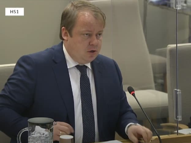Erlend Wiborg (FrP) ledet høringen på Stortinget 6. januar. 